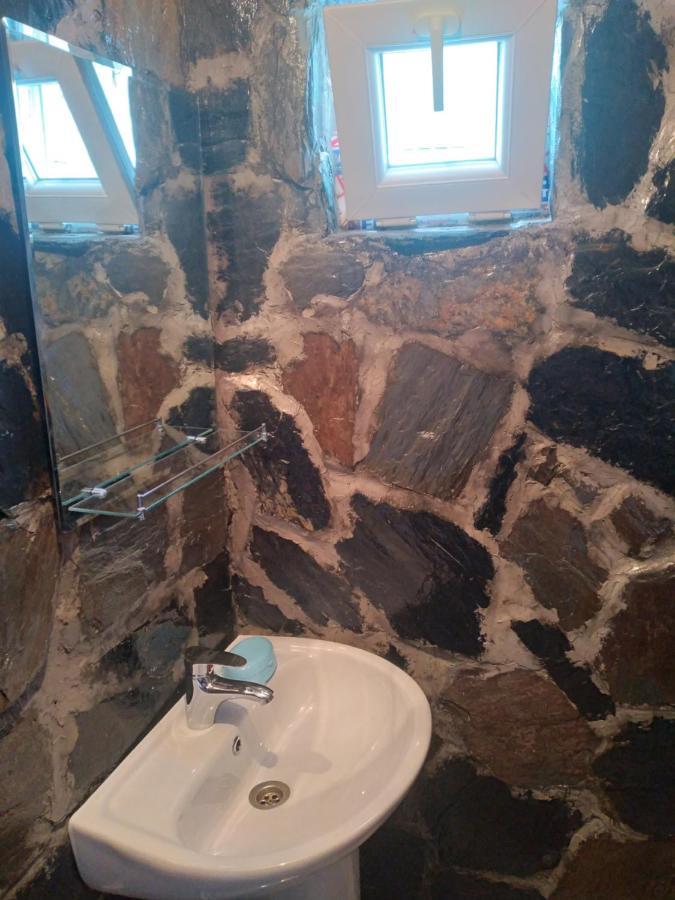 فندق Stone House Marexi Adishi المظهر الخارجي الصورة